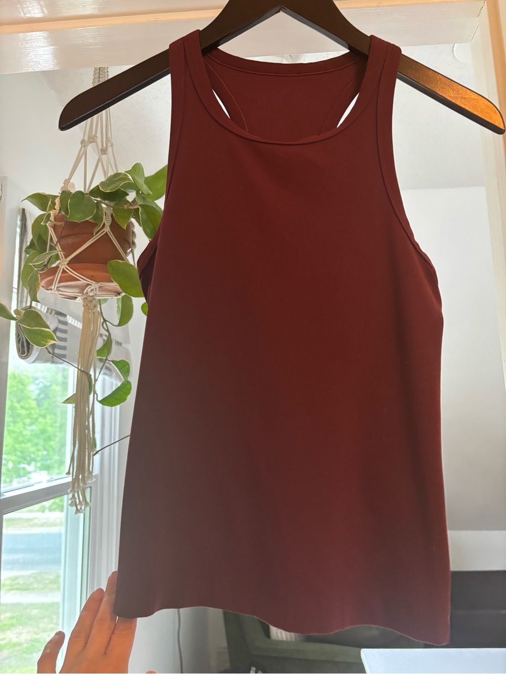 Lululemon Wine Red Racerback Workout Tank Approx Women’s 6 Athletic Top